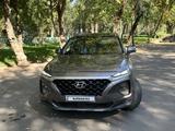 Hyundai Santa Fe 2020 года за 9 000 000 тг. в Алматы – фото 2