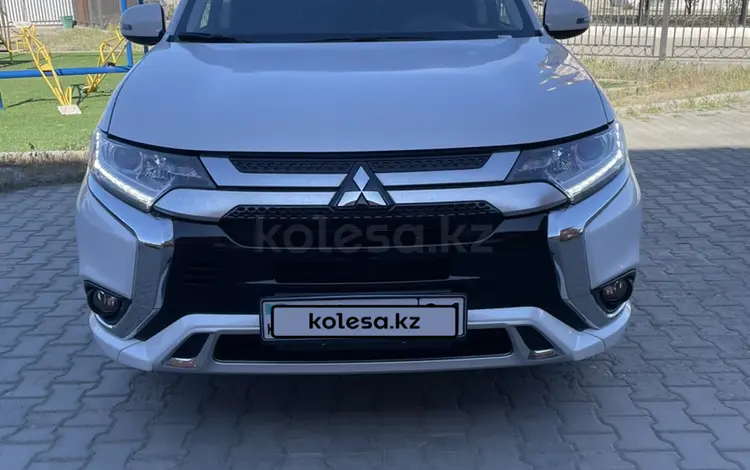 Mitsubishi Outlander 2022 годаүшін11 900 000 тг. в Атырау