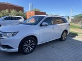 Mitsubishi Outlander 2022 года за 11 600 000 тг. в Атырау – фото 2