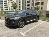 Hyundai Santa Fe 2020 годаүшін10 800 000 тг. в Шымкент