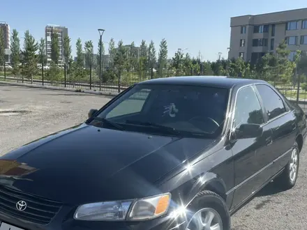 Toyota Camry 1999 года за 2 800 000 тг. в Астана