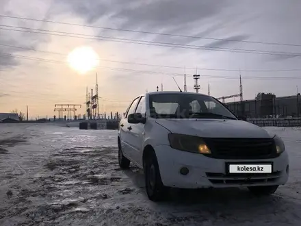 ВАЗ (Lada) Granta 2190 2013 года за 1 640 000 тг. в Астана