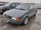 Volkswagen Passat 1990 годаfor1 150 000 тг. в Уральск