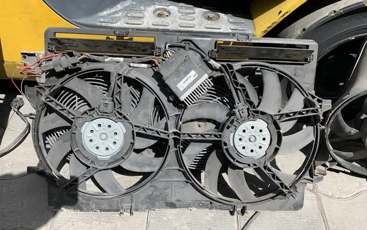 Диффузор с вентиляторами Audi A4 b8 привозной за 55 000 тг. в Алматы