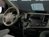 Toyota Sienna 2010 года за 11 500 000 тг. в Актау – фото 2