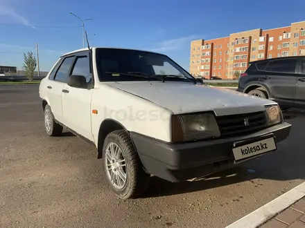 ВАЗ (Lada) 21099 2000 года за 850 000 тг. в Астана – фото 3