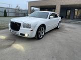 Chrysler 300C 2006 года за 4 250 000 тг. в Алматы – фото 2