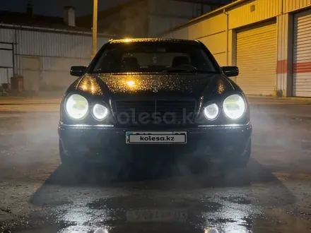 Mercedes-Benz E 280 1996 года за 1 800 000 тг. в Астана
