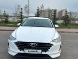 Hyundai Sonata 2022 года за 11 490 000 тг. в Астана