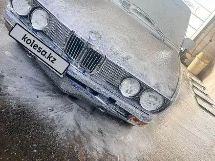 BMW 520 1983 года за 1 000 000 тг. в Караганда – фото 5