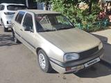 Volkswagen Golf 1996 года за 500 000 тг. в Алматы