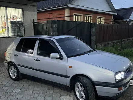 Volkswagen Golf 1993 года за 1 670 000 тг. в Алматы – фото 3