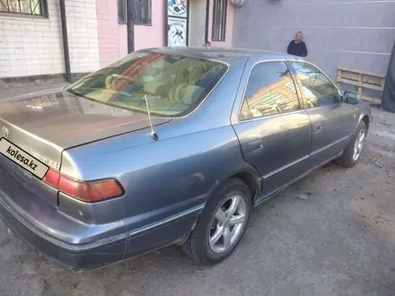 Toyota Camry 1998 года за 1 700 000 тг. в Актобе – фото 9