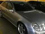 Mercedes-Benz E 320 2004 годаүшін7 000 000 тг. в Астана – фото 2