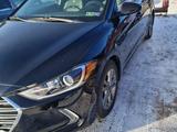 Hyundai Elantra 2018 года за 9 500 000 тг. в Караганда – фото 2