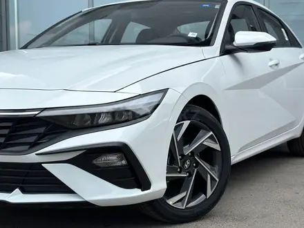 Hyundai Elantra 2024 года за 8 790 000 тг. в Алматы – фото 4