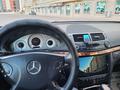 Mercedes-Benz E 320 2004 годаүшін5 200 000 тг. в Актау – фото 3