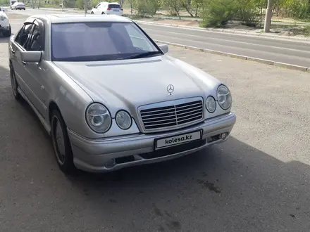 Mercedes-Benz E 420 1999 года за 5 000 000 тг. в Актау – фото 3