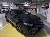 Toyota Camry 2018 года за 13 500 000 тг. в Астана – фото 4