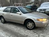 Toyota Camry 1998 годаfor3 200 000 тг. в Алматы – фото 3