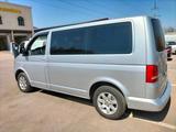 Volkswagen Caravelle 2013 года за 8 300 000 тг. в Астана – фото 3
