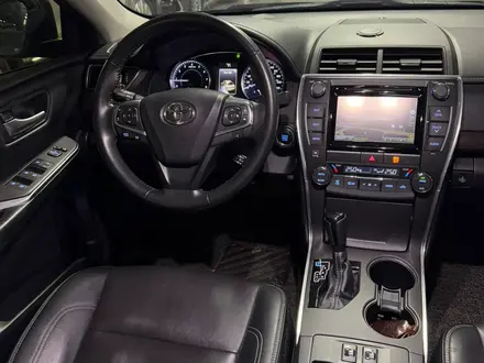 Toyota Camry 2016 года за 11 250 000 тг. в Алматы – фото 12