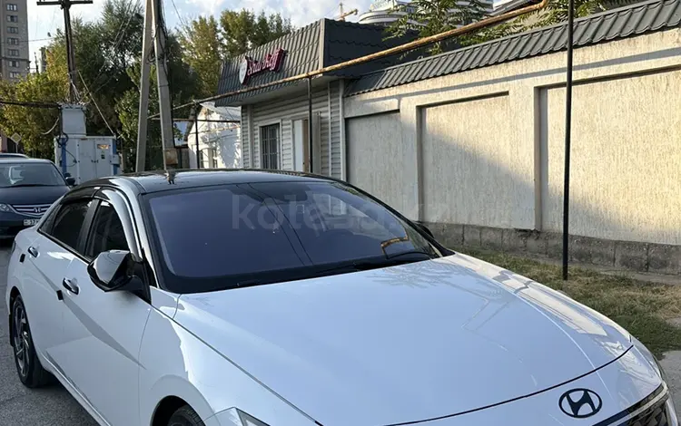 Hyundai Elantra 2024 годаfor10 500 000 тг. в Шымкент