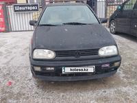 Volkswagen Golf 1995 годаfor1 400 000 тг. в Атырау