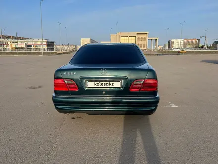 Mercedes-Benz E 230 1996 годаүшін2 200 000 тг. в Кокшетау – фото 10