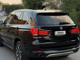 BMW X5 2017 года за 19 000 000 тг. в Алматы – фото 5