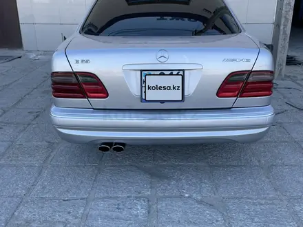 Mercedes-Benz E 55 AMG 2000 года за 6 800 000 тг. в Жанаозен – фото 5