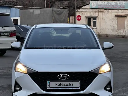 Hyundai Accent 2020 года за 6 900 000 тг. в Алматы – фото 2