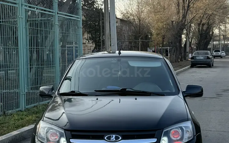 ВАЗ (Lada) Granta 2190 2014 годаүшін3 200 000 тг. в Алматы