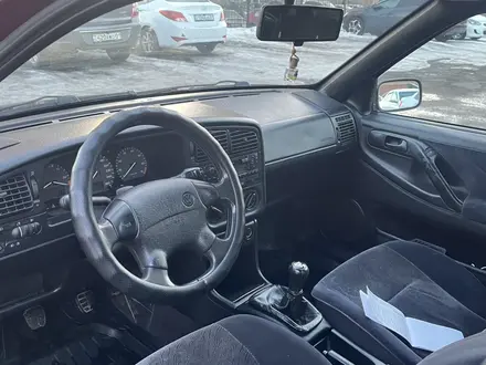 Volkswagen Passat 1995 года за 1 600 000 тг. в Астана – фото 2