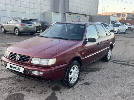 Volkswagen Passat 1995 года за 1 600 000 тг. в Астана – фото 34