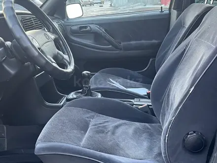 Volkswagen Passat 1995 года за 1 600 000 тг. в Астана – фото 4