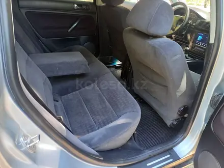 Volkswagen Passat 2002 года за 2 800 000 тг. в Астана – фото 13
