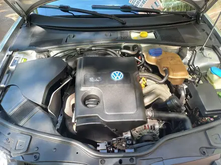 Volkswagen Passat 2002 года за 2 800 000 тг. в Астана – фото 16
