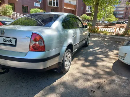 Volkswagen Passat 2002 года за 2 800 000 тг. в Астана – фото 20