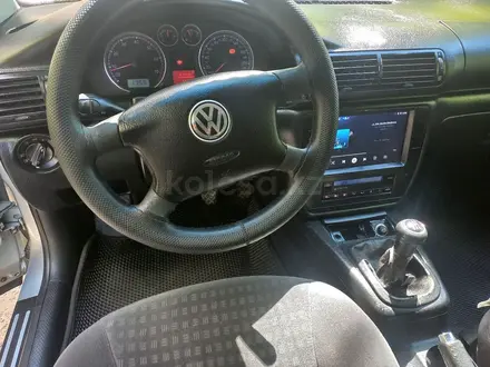 Volkswagen Passat 2002 года за 2 800 000 тг. в Астана – фото 5