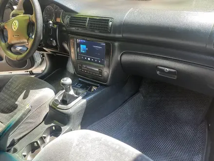 Volkswagen Passat 2002 года за 2 800 000 тг. в Астана – фото 8