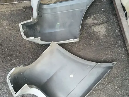 Задний уголки бампер мерс виано за 1 000 тг. в Алматы – фото 3
