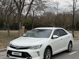 Toyota Camry 2017 года за 13 800 000 тг. в Шымкент – фото 2