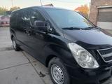 Hyundai H-1 2011 года за 9 300 000 тг. в Усть-Каменогорск – фото 2