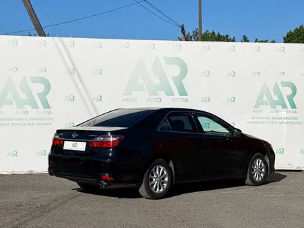 Toyota Camry 2016 года за 11 300 000 тг. в Семей – фото 4