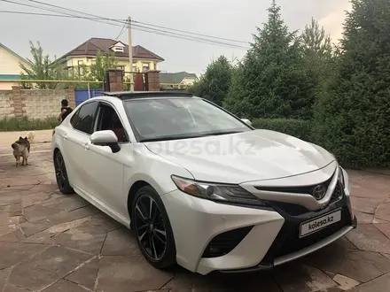Toyota Camry 2020 года за 21 300 000 тг. в Алматы – фото 7