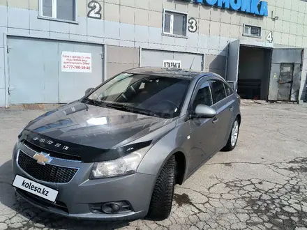 Chevrolet Cruze 2012 года за 4 400 000 тг. в Петропавловск – фото 2