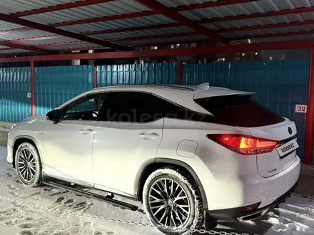 Lexus RX 200t 2019 года за 26 000 000 тг. в Актобе – фото 2