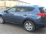 Toyota RAV4 2014 года за 7 800 000 тг. в Актобе – фото 3