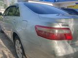 Toyota Camry 2007 года за 6 000 000 тг. в Шымкент – фото 3